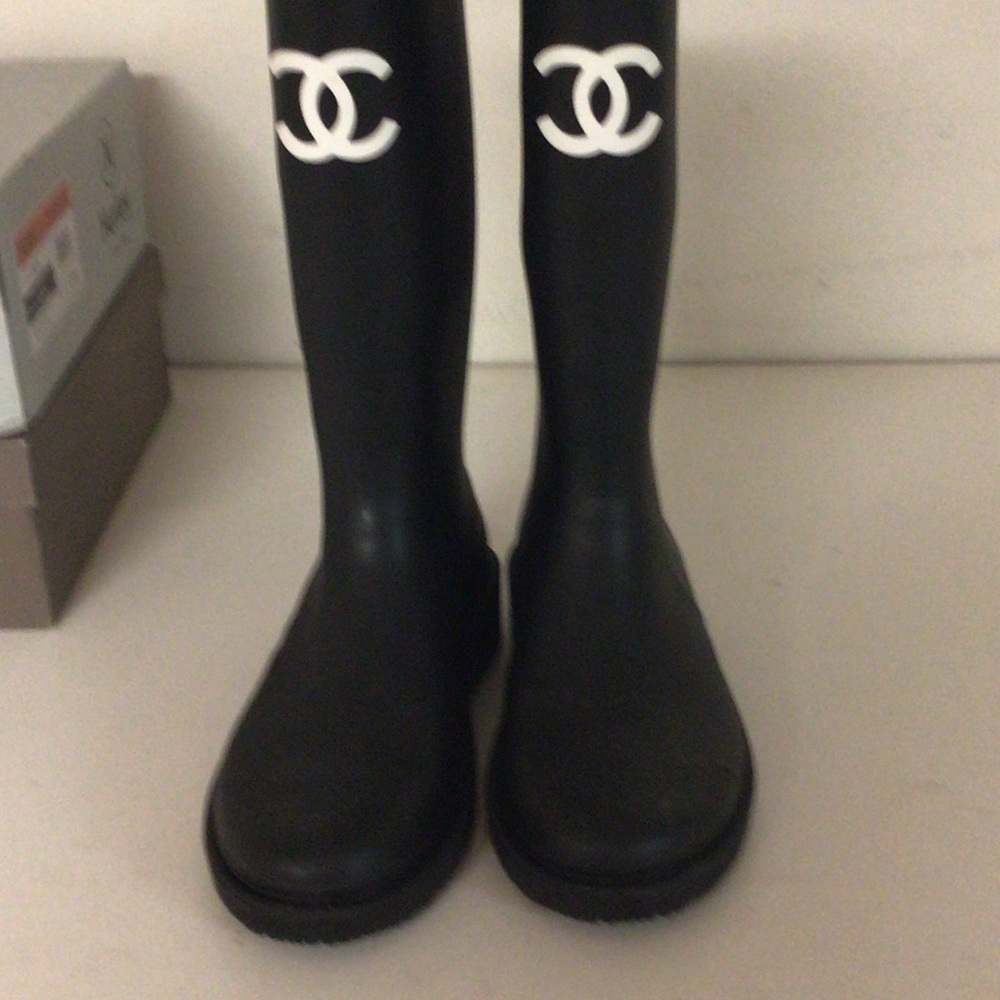 CHANEL Black Rubber Knee-High Boots with White CC Emblem